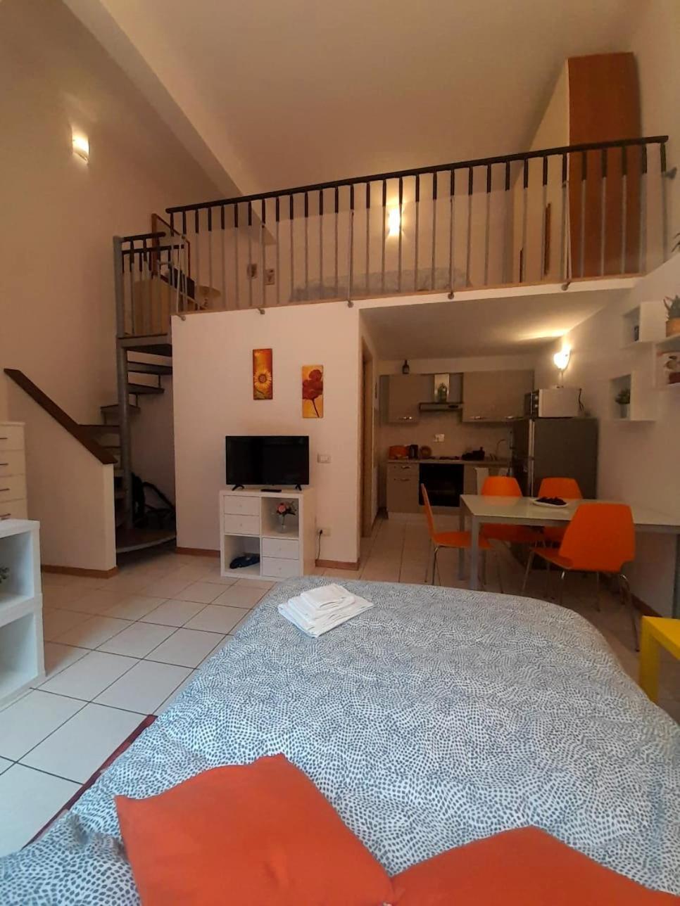 Gemme Fiorentine In Front Of The Train Station 5 Minutes From The Centre Free Parking Florencia